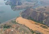 Lama Tóxica da Samarco atinge o oceano